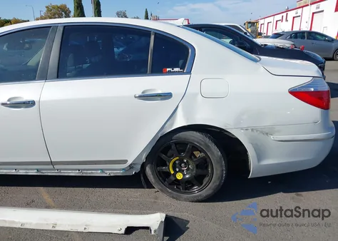 2011 Hyundai Genesis 4.6 z USA, uszkodzony, nr VIN KMHGC4DF6BU118489